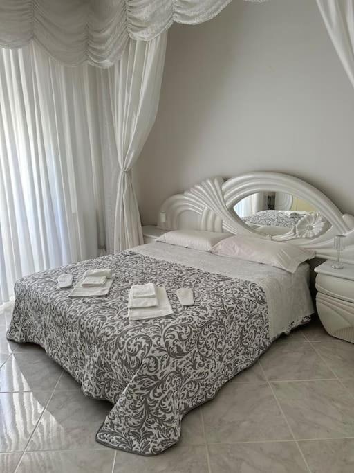 Casa Eleonora: A 5 Min Dal Mare + Free Parking Daire Ventimiglia Dış mekan fotoğraf